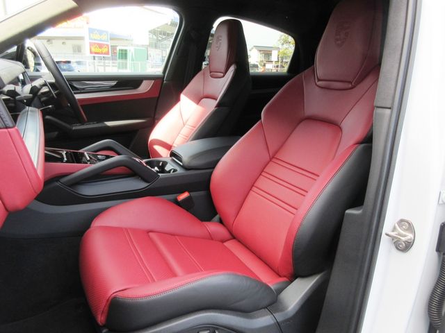 PORSCHE Cayenne coupe