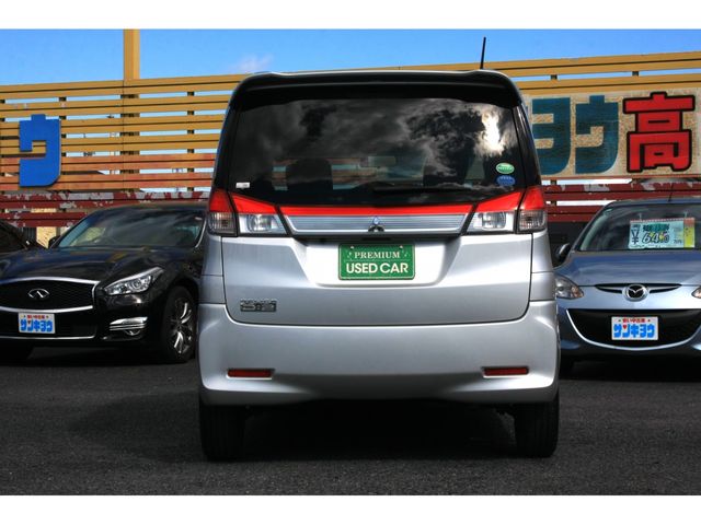 DELICA D:2 2WD