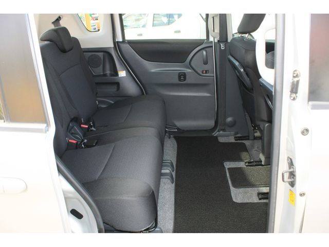 DELICA D:2 2WD