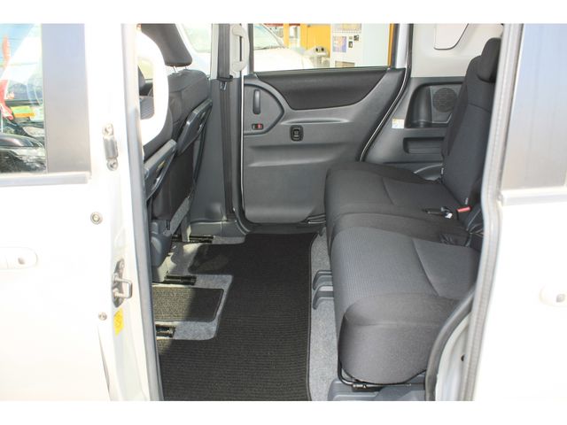DELICA D:2 2WD
