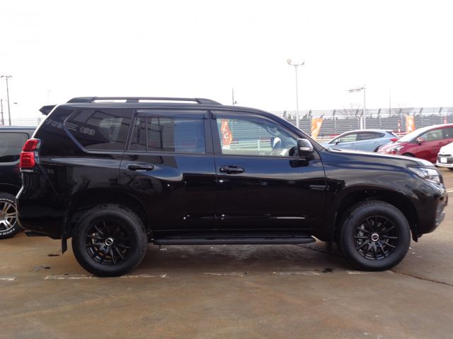 LANDCRUISER PRADO