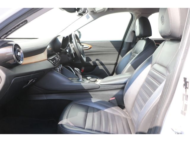 ALFAROMEO Giulia