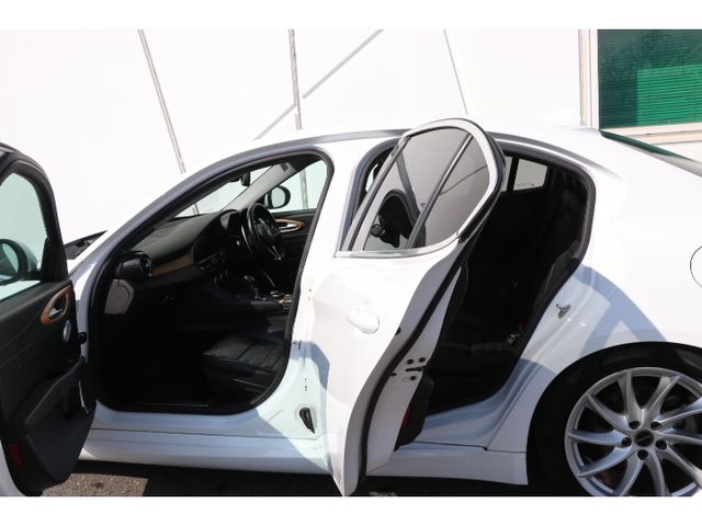 ALFAROMEO Giulia
