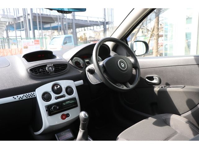 RENAULT LUTECIA