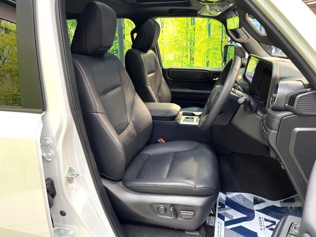 LANDCRUISER 250