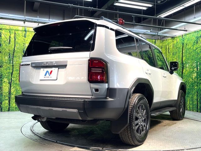 LANDCRUISER 250