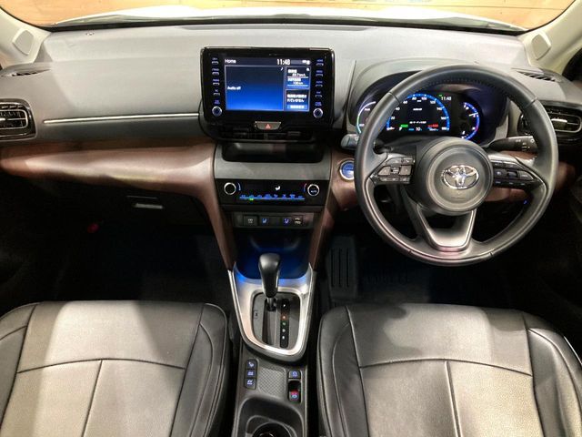 YARIS CROSS HYBRID