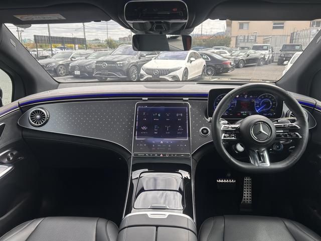 MERCEDES AMG EQE SUV