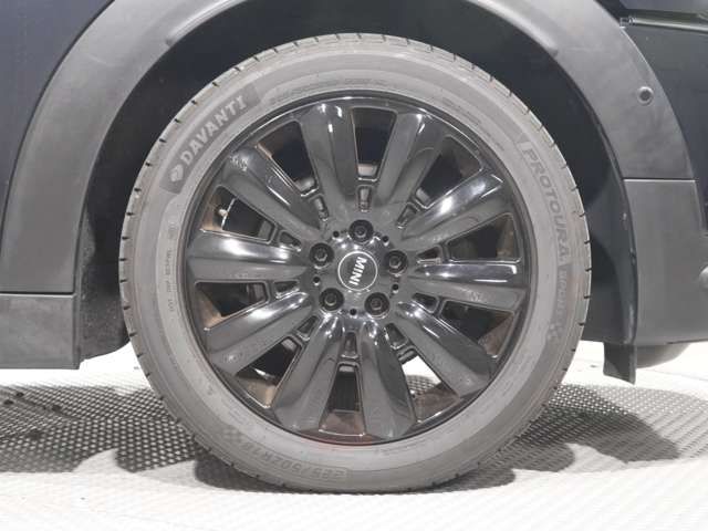 MINI COOPER D CROSSOVER