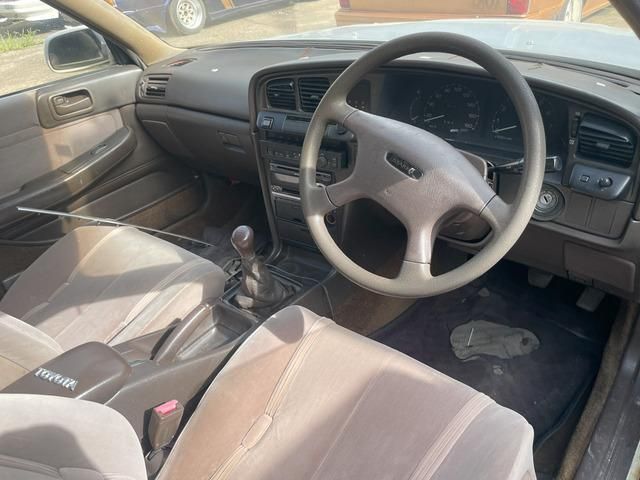 MARK2 sedan
