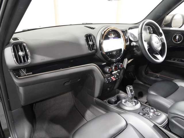 MINI COOPER D CROSSOVER