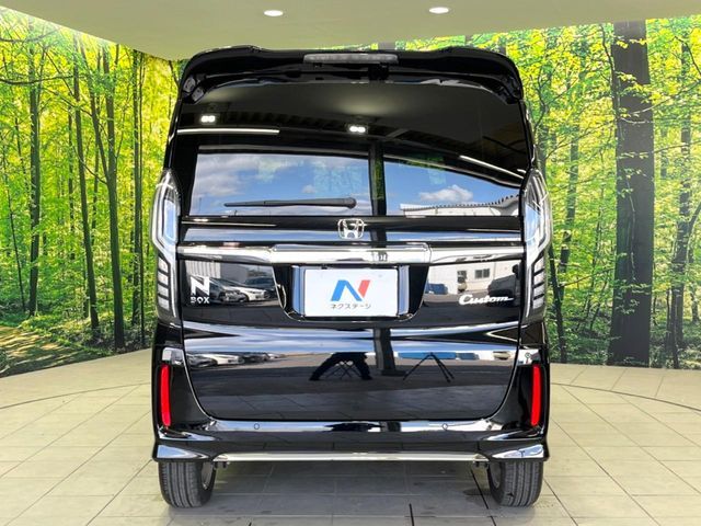 N-BOX CUSTOM