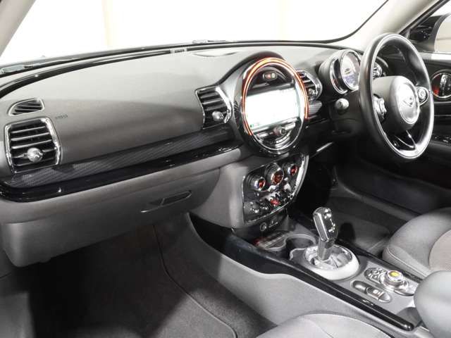 MINI COOPER CLUBMAN