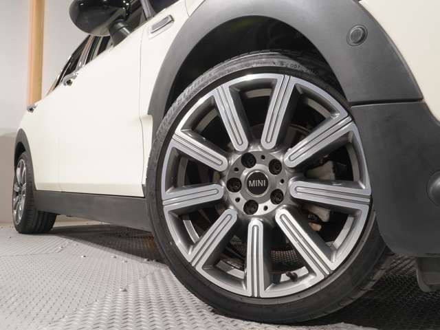 MINI COOPER CLUBMAN