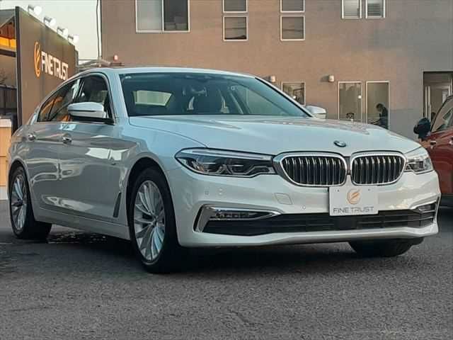 BMW 5 Series sedan