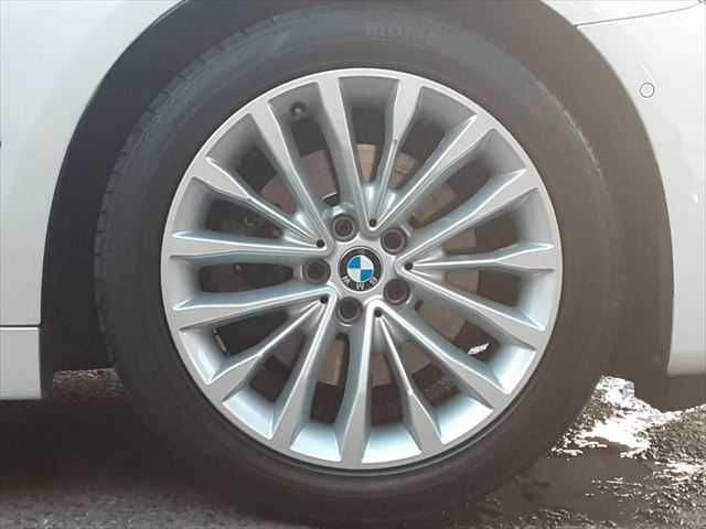 BMW 5 Series sedan