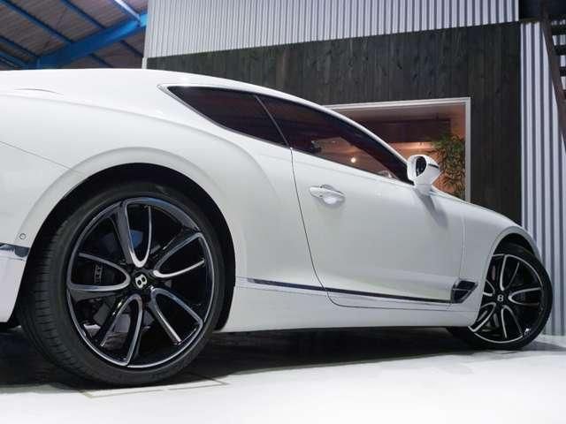 BENTLEY coupe