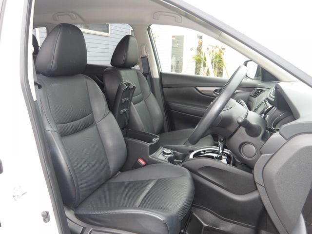 X-TRAIL HYBRID 4WD