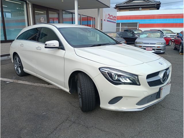 MERCEDES BENZ CLA Shooting Brake
