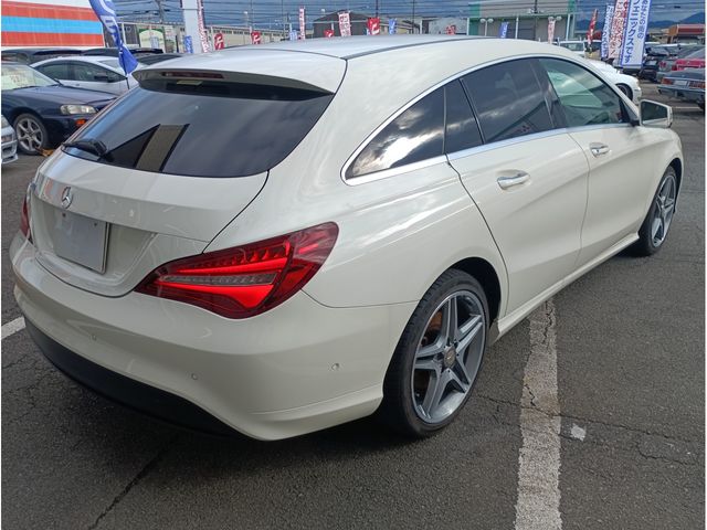 MERCEDES BENZ CLA Shooting Brake