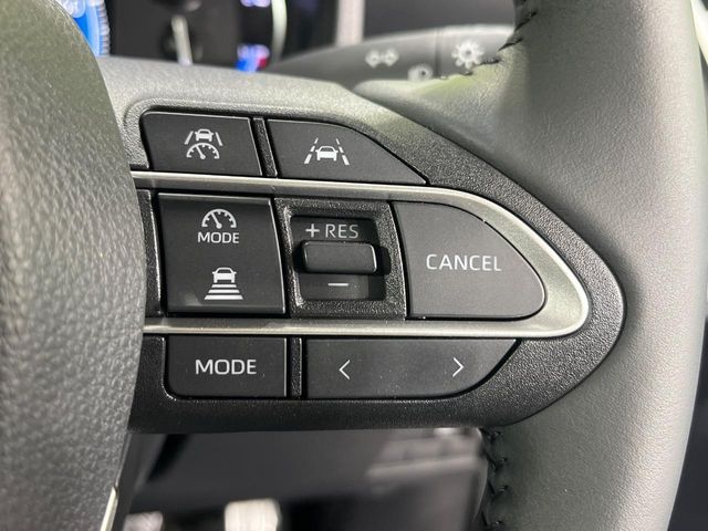 VOXY HYBRID 4WD
