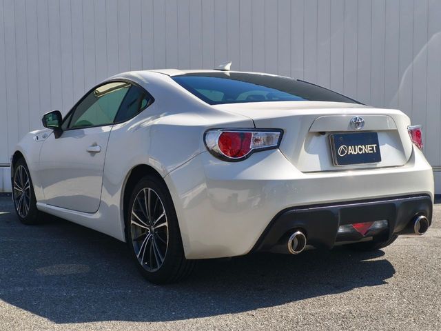 86