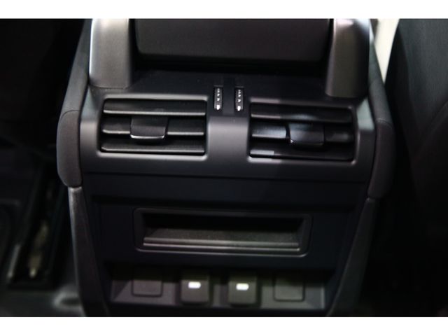 ROVER DEFENDER