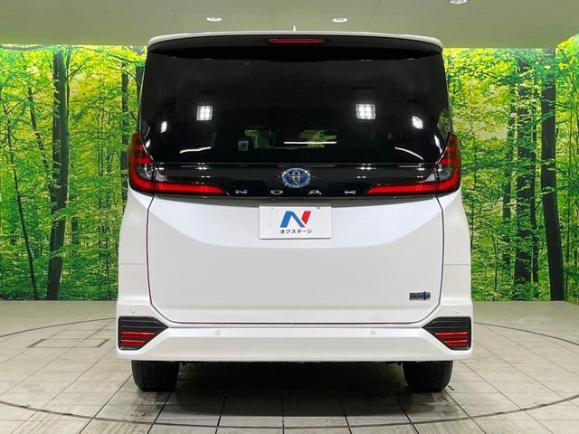 NOAH HYBRID 4WD