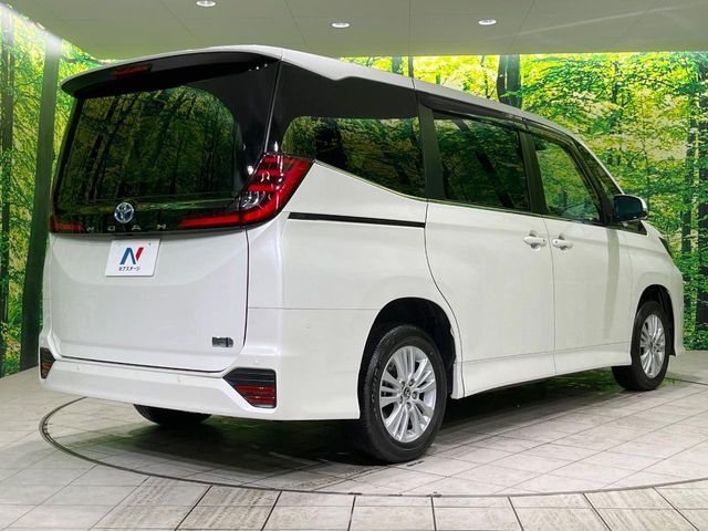 NOAH HYBRID 4WD