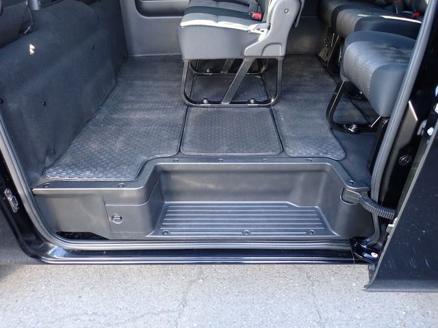 CARAVAN wagon
