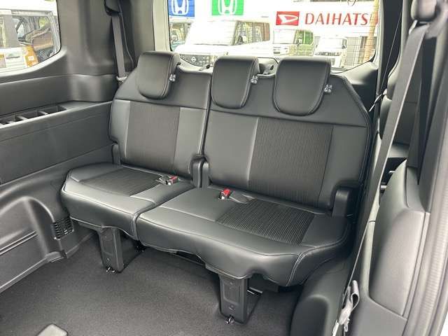 STEPWAGON e:HEV SPADA
