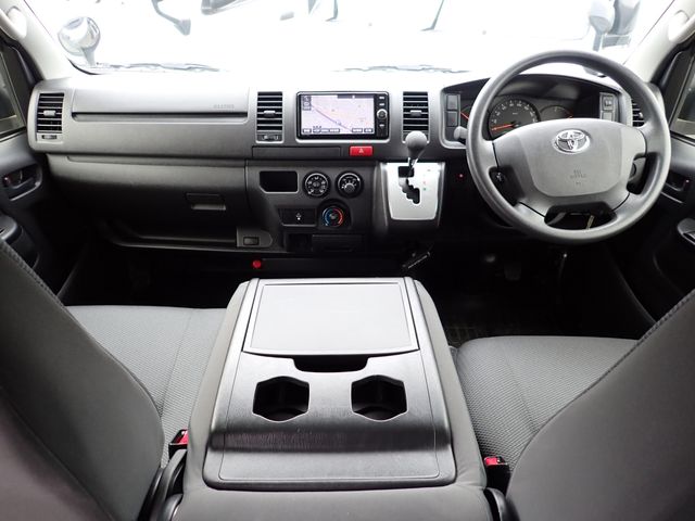 HIACE van 1.2t 2WD