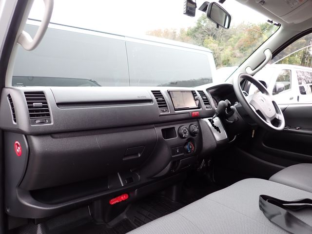 HIACE van 1.2t 2WD