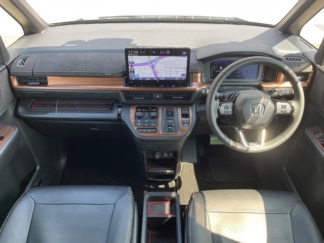 STEPWAGON e:HEV SPADA