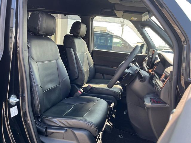 STEPWAGON e:HEV SPADA