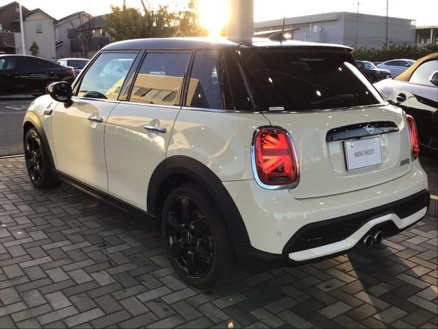 MINI COOPER S 5DOOR
