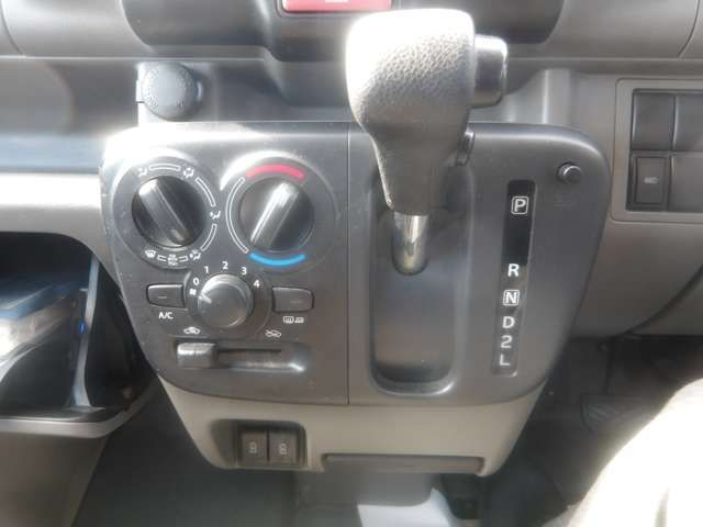 NV100 CLIPPER 4WD