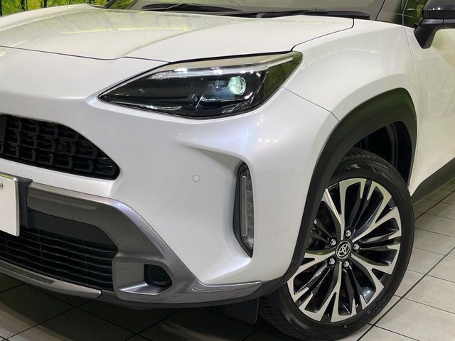 YARIS CROSS HYBRID
