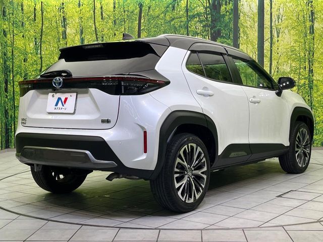 YARIS CROSS HYBRID