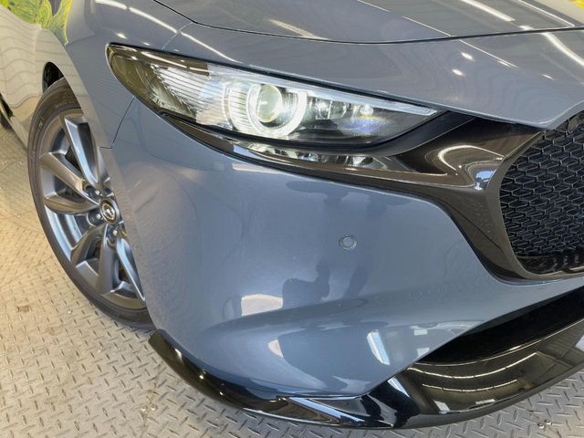 MAZDA3 FASTBACK