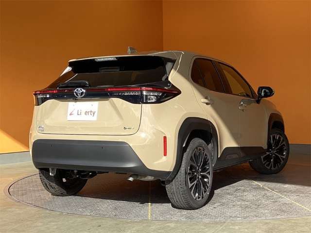 YARIS CROSS HYBRID