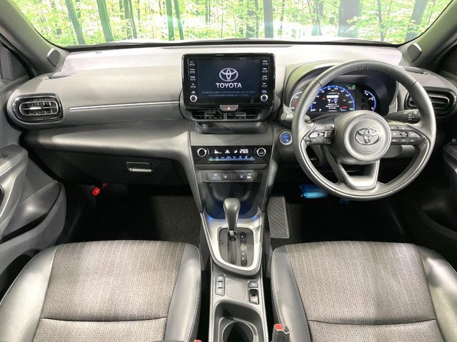 YARIS CROSS HYBRID
