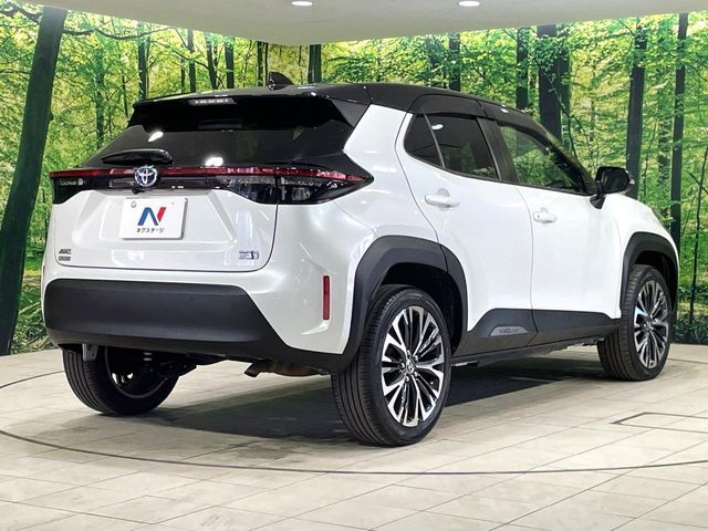 YARIS CROSS HYBRID