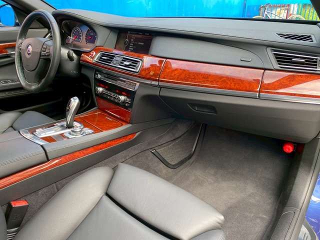 ALPINA B7