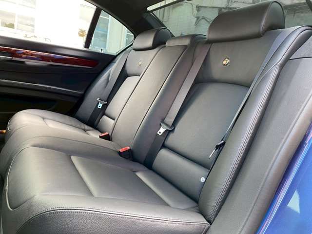 ALPINA B7
