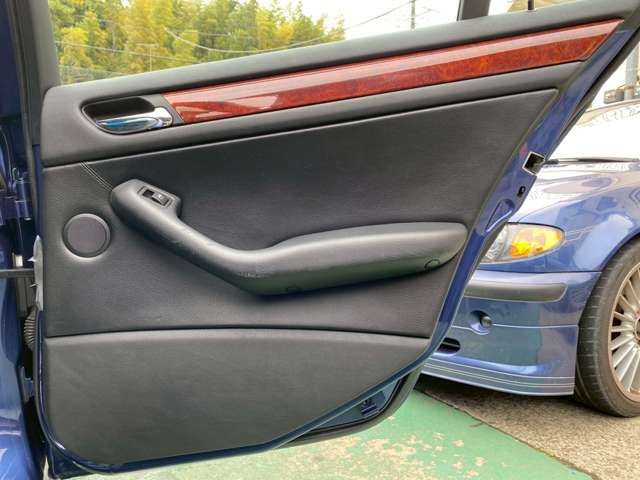 ALPINA B3 limousine