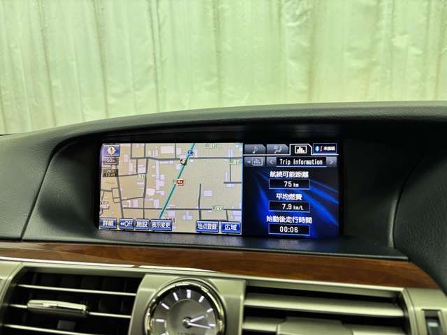 LEXUS LS600hL