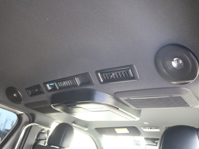 HIACE van 4WD
