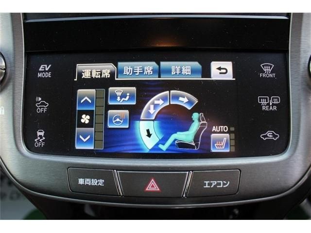 CROWN sedan hybrid