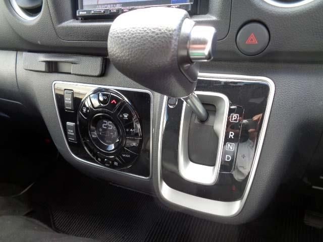CARAVAN van 2WD